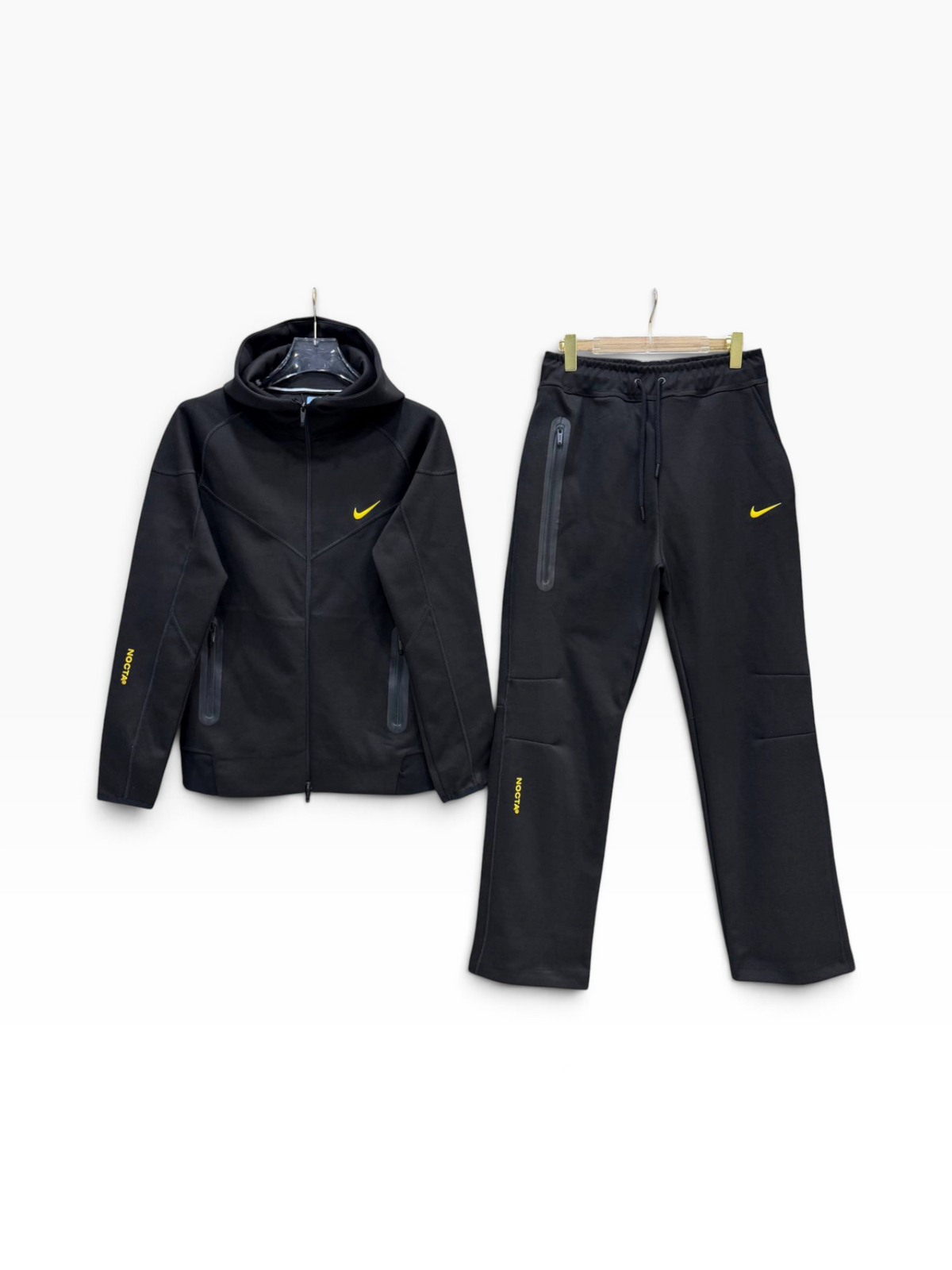 Nıke Nocta Tech Fleece Takım Siyah.