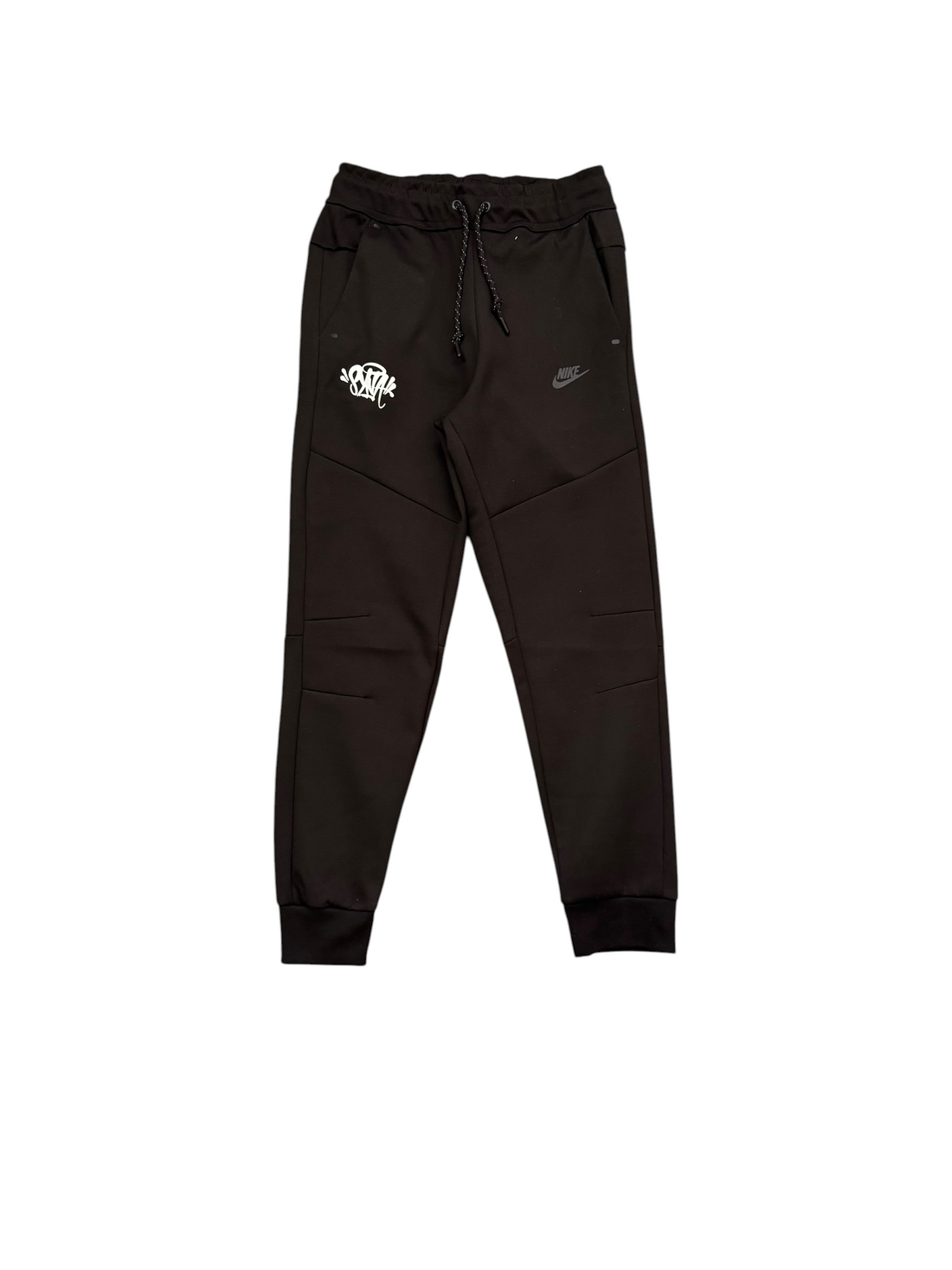 SYNA Tech Fleece Premium.