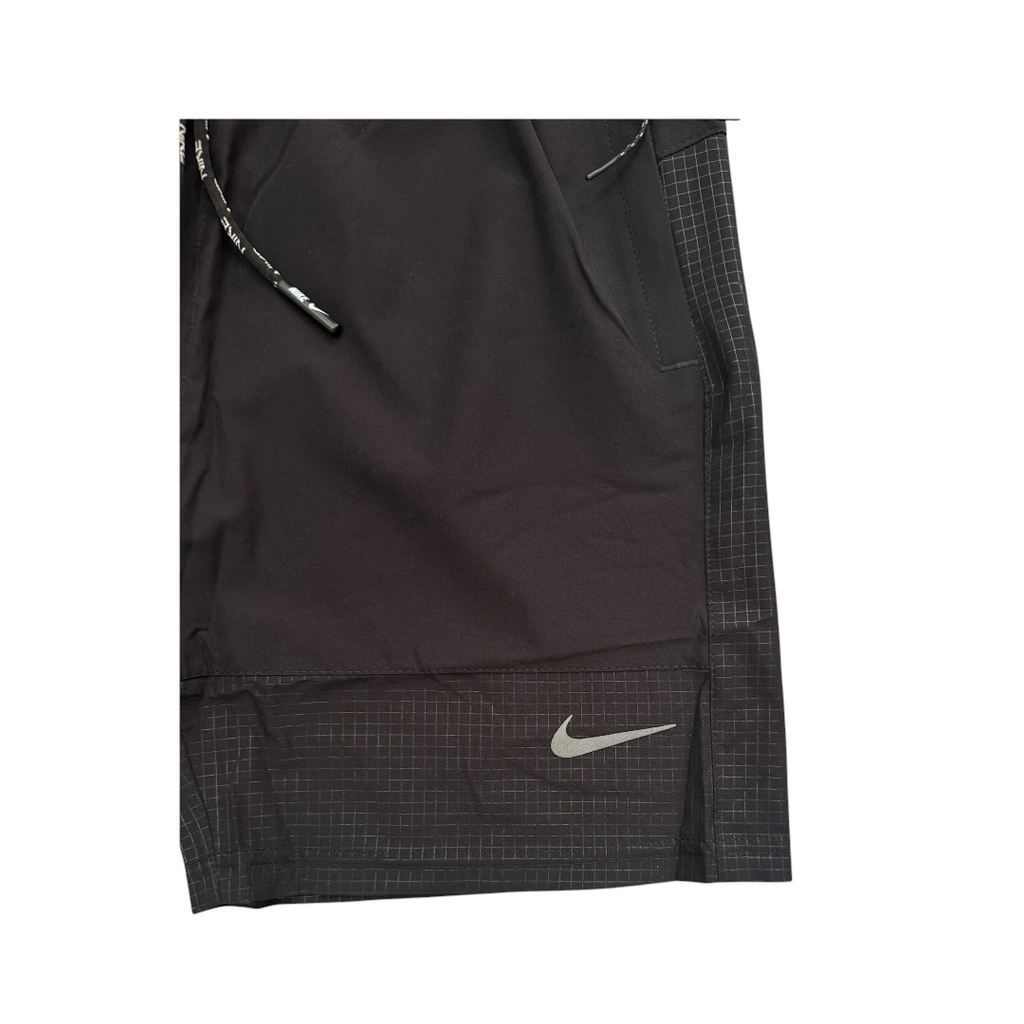 Nike Spor Kumaş Şort